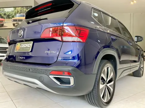 VOLKSWAGEN Taos 1.4 16V 4P FLEX 250 TSI HIGHLINE AUTOM�TICO, Foto 39