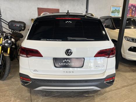 VOLKSWAGEN Taos 1.4 16V 4P FLEX 250 TSI HIGHLINE AUTOM�TICO, Foto 10