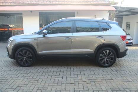 VOLKSWAGEN Taos 1.4 16V 4P FLEX 250 TSI HIGHLINE AUTOM�TICO, Foto 4