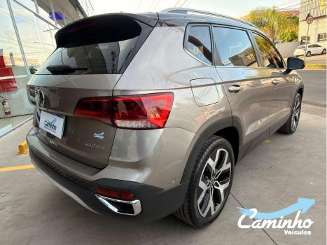 VOLKSWAGEN Taos 1.4 16V 4P FLEX 250 TSI HIGHLINE AUTOM�TICO, Foto 5