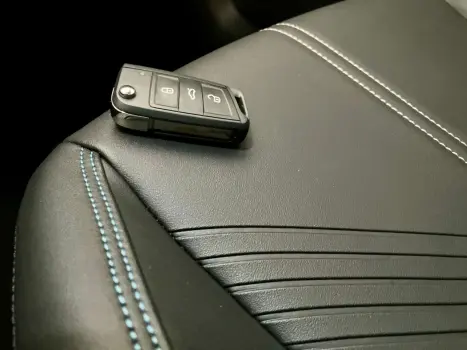 VOLKSWAGEN Tera 1.0 12V 4P 170 TSI HIGH AUTOM�TICO, Foto 38