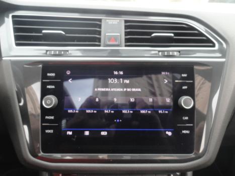 VOLKSWAGEN Tiguan 1.4 250 TSI TOTAL FLEX ALLSPACE COMFORTLINE TURBO AUTOMTICO TIPTRONIC, Foto 12