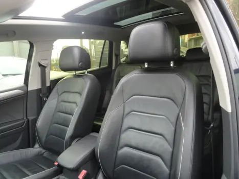 VOLKSWAGEN Tiguan 1.4 250 TSI TOTAL FLEX ALLSPACE COMFORTLINE TURBO AUTOMTICO TIPTRONIC, Foto 20