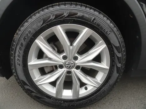 VOLKSWAGEN Tiguan 1.4 250 TSI TOTAL FLEX ALLSPACE COMFORTLINE TURBO AUTOMTICO TIPTRONIC, Foto 25