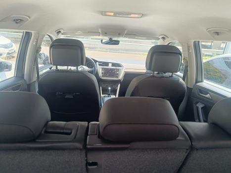 VOLKSWAGEN Tiguan 1.4 250 TSI TOTAL FLEX ALLSPACE COMFORTLINE TURBO AUTOMTICO TIPTRONIC, Foto 7