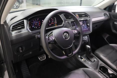VOLKSWAGEN Tiguan 1.4 250 TSI TOTAL FLEX ALLSPACE COMFORTLINE TURBO AUTOMTICO TIPTRONIC, Foto 4