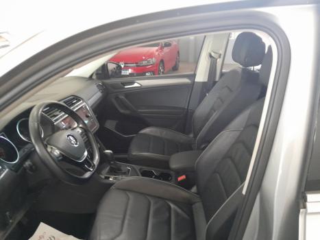 VOLKSWAGEN Tiguan 1.4 250 TSI TOTAL FLEX ALLSPACE COMFORTLINE TURBO AUTOMTICO TIPTRONIC, Foto 5