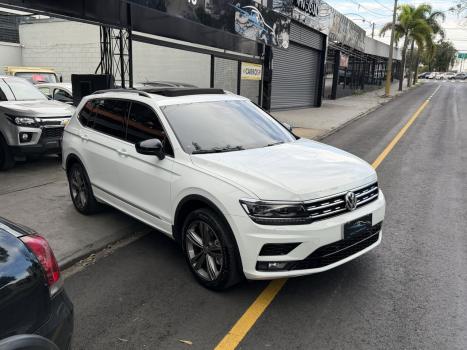 VOLKSWAGEN Tiguan 1.4 250 TSI TOTAL FLEX ALLSPACE COMFORTLINE TURBO AUTOM�TICO TIPTRONIC, Foto 3