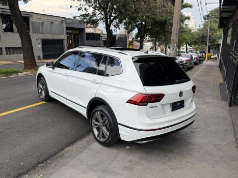 VOLKSWAGEN Tiguan 1.4 250 TSI TOTAL FLEX ALLSPACE COMFORTLINE TURBO AUTOM�TICO TIPTRONIC, Foto 6
