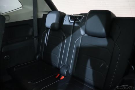 VOLKSWAGEN Tiguan 1.4 250 TSI TOTAL FLEX ALLSPACE COMFORTLINE TURBO AUTOM�TICO TIPTRONIC, Foto 9
