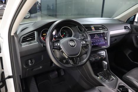 VOLKSWAGEN Tiguan 1.4 250 TSI TOTAL FLEX ALLSPACE COMFORTLINE TURBO AUTOM�TICO TIPTRONIC, Foto 4