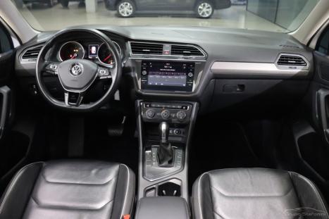 VOLKSWAGEN Tiguan 1.4 250 TSI TOTAL FLEX ALLSPACE COMFORTLINE TURBO AUTOM�TICO TIPTRONIC, Foto 6