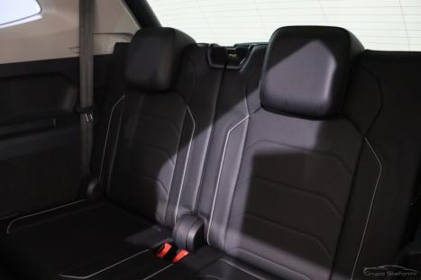 VOLKSWAGEN Tiguan 1.4 250 TSI TOTAL FLEX ALLSPACE COMFORTLINE TURBO AUTOM�TICO TIPTRONIC, Foto 9