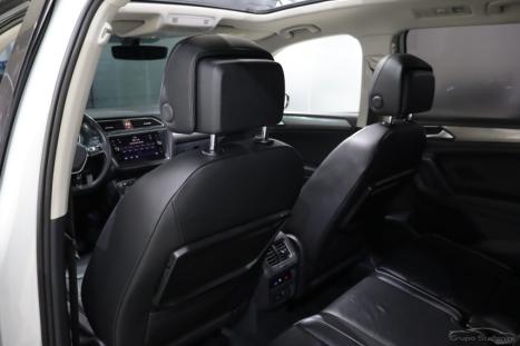 VOLKSWAGEN Tiguan 1.4 250 TSI TOTAL FLEX ALLSPACE COMFORTLINE TURBO AUTOM�TICO TIPTRONIC, Foto 10
