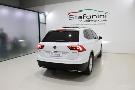 VOLKSWAGEN Tiguan 1.4 250 TSI TOTAL FLEX ALLSPACE COMFORTLINE TURBO AUTOM�TICO TIPTRONIC, Foto 13