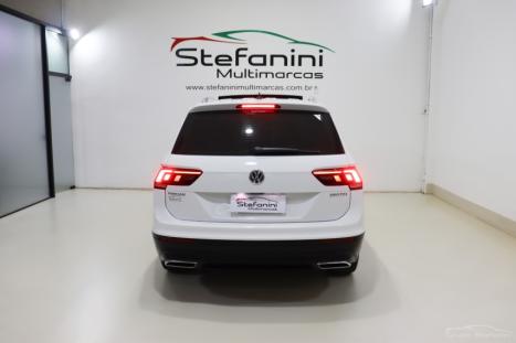 VOLKSWAGEN Tiguan 1.4 250 TSI TOTAL FLEX ALLSPACE COMFORTLINE TURBO AUTOM�TICO TIPTRONIC, Foto 14