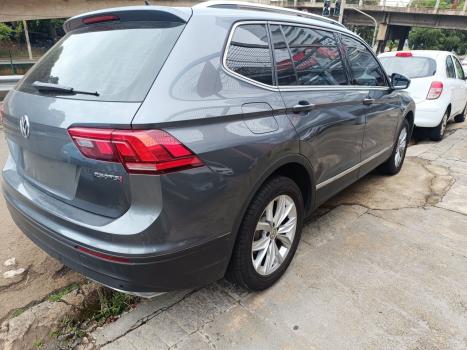VOLKSWAGEN Tiguan 1.4 250 TSI TOTAL FLEX ALLSPACE COMFORTLINE TURBO AUTOM�TICO TIPTRONIC, Foto 4