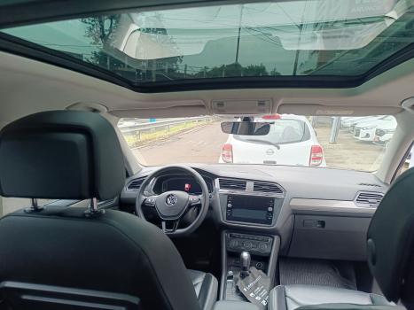 VOLKSWAGEN Tiguan 1.4 250 TSI TOTAL FLEX ALLSPACE COMFORTLINE TURBO AUTOM�TICO TIPTRONIC, Foto 5