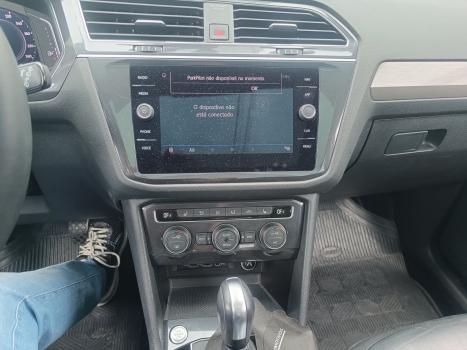 VOLKSWAGEN Tiguan 1.4 250 TSI TOTAL FLEX ALLSPACE COMFORTLINE TURBO AUTOM�TICO TIPTRONIC, Foto 12