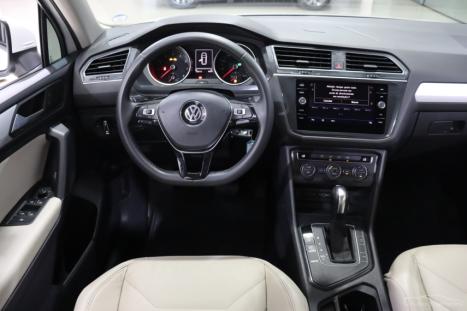 VOLKSWAGEN Tiguan 1.4 250 TSI TOTAL FLEX ALLSPACE COMFORTLINE TURBO AUTOM�TICO TIPTRONIC, Foto 5