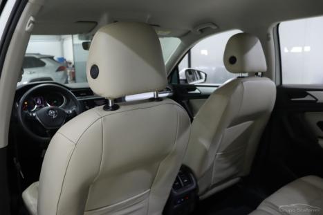 VOLKSWAGEN Tiguan 1.4 250 TSI TOTAL FLEX ALLSPACE COMFORTLINE TURBO AUTOM�TICO TIPTRONIC, Foto 9