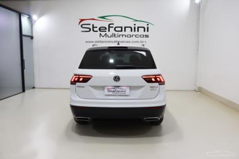 VOLKSWAGEN Tiguan 1.4 250 TSI TOTAL FLEX ALLSPACE COMFORTLINE TURBO AUTOM�TICO TIPTRONIC, Foto 12