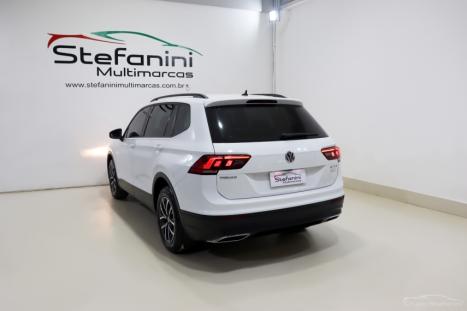 VOLKSWAGEN Tiguan 1.4 250 TSI TOTAL FLEX ALLSPACE COMFORTLINE TURBO AUTOM�TICO TIPTRONIC, Foto 13