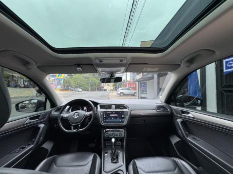 VOLKSWAGEN Tiguan 1.4 250 TSI TOTAL FLEX ALLSPACE COMFORTLINE TURBO AUTOM�TICO TIPTRONIC, Foto 13