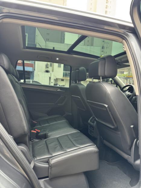VOLKSWAGEN Tiguan 1.4 250 TSI TOTAL FLEX ALLSPACE COMFORTLINE TURBO AUTOM�TICO TIPTRONIC, Foto 12