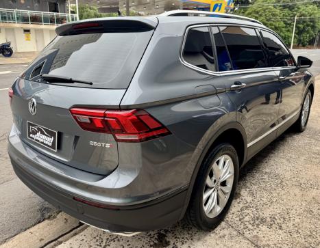 VOLKSWAGEN Tiguan 1.4 250 TSI TOTAL FLEX ALLSPACE COMFORTLINE TURBO AUTOM�TICO TIPTRONIC, Foto 4