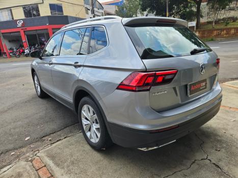 VOLKSWAGEN Tiguan 1.4 250 TSI TOTAL FLEX ALLSPACE TURBO AUTOM�TICO TIPTRONIC, Foto 9