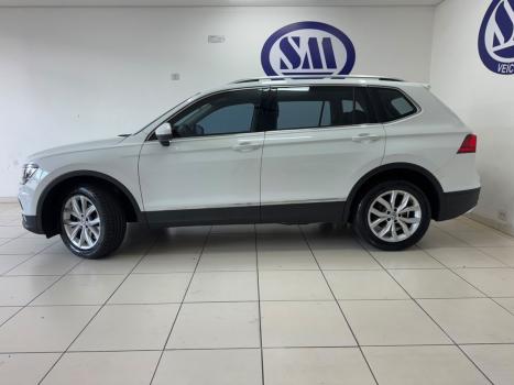 VOLKSWAGEN Tiguan 1.4 250 TSI TOTAL FLEX ALLSPACE COMFORTLINE TURBO AUTOM�TICO TIPTRONIC, Foto 2