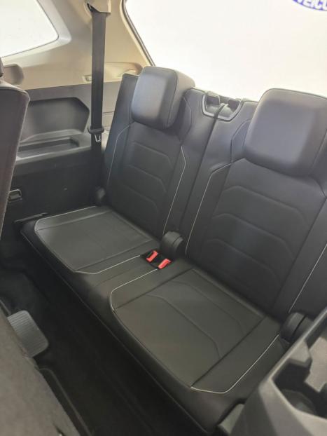 VOLKSWAGEN Tiguan 1.4 250 TSI TOTAL FLEX ALLSPACE COMFORTLINE TURBO AUTOM�TICO TIPTRONIC, Foto 15