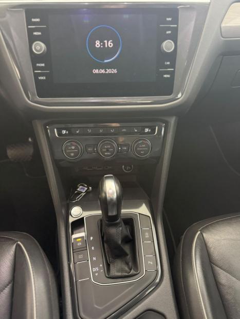 VOLKSWAGEN Tiguan 1.4 250 TSI TOTAL FLEX ALLSPACE COMFORTLINE TURBO AUTOM�TICO TIPTRONIC, Foto 18