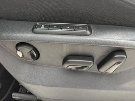 VOLKSWAGEN Tiguan 1.4 250 TSI TOTAL FLEX ALLSPACE COMFORTLINE TURBO AUTOM�TICO TIPTRONIC, Foto 22
