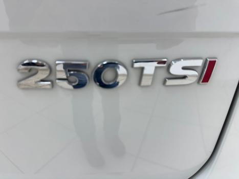VOLKSWAGEN Tiguan 1.4 250 TSI TOTAL FLEX ALLSPACE COMFORTLINE TURBO AUTOM�TICO TIPTRONIC, Foto 23