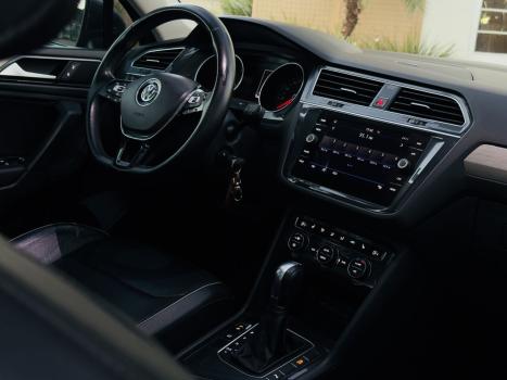 VOLKSWAGEN Tiguan 1.4 250 TSI TOTAL FLEX ALLSPACE COMFORTLINE TURBO AUTOM�TICO TIPTRONIC, Foto 12