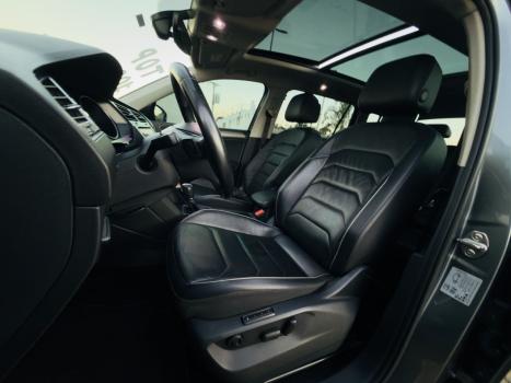 VOLKSWAGEN Tiguan 1.4 250 TSI TOTAL FLEX ALLSPACE COMFORTLINE TURBO AUTOM�TICO TIPTRONIC, Foto 15