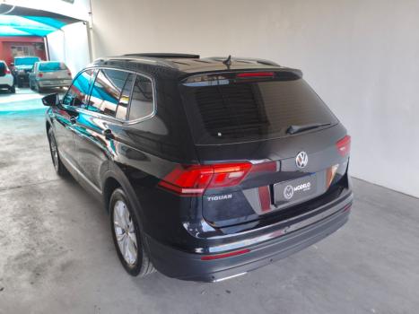 VOLKSWAGEN Tiguan 1.4 250 TSI TOTAL FLEX ALLSPACE COMFORTLINE TURBO AUTOM�TICO TIPTRONIC, Foto 6