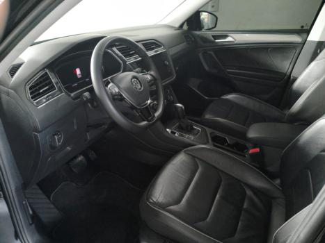 VOLKSWAGEN Tiguan 1.4 250 TSI TOTAL FLEX ALLSPACE COMFORTLINE TURBO AUTOM�TICO TIPTRONIC, Foto 11