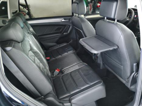 VOLKSWAGEN Tiguan 1.4 250 TSI TOTAL FLEX ALLSPACE COMFORTLINE TURBO AUTOM�TICO TIPTRONIC, Foto 15