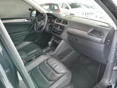 VOLKSWAGEN Tiguan 1.4 250 TSI TOTAL FLEX ALLSPACE COMFORTLINE TURBO AUTOM�TICO TIPTRONIC, Foto 16