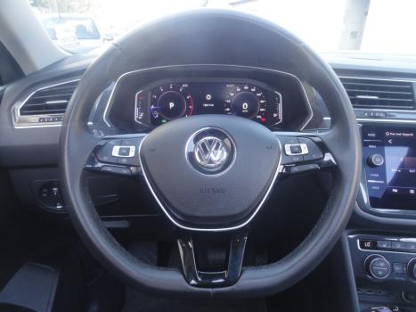 VOLKSWAGEN Tiguan 1.4 250 TSI TOTAL FLEX ALLSPACE COMFORTLINE TURBO AUTOM�TICO TIPTRONIC, Foto 8