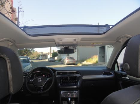VOLKSWAGEN Tiguan 1.4 250 TSI TOTAL FLEX ALLSPACE COMFORTLINE TURBO AUTOM�TICO TIPTRONIC, Foto 15