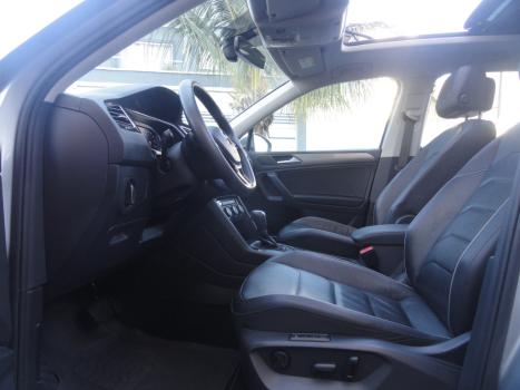 VOLKSWAGEN Tiguan 1.4 250 TSI TOTAL FLEX ALLSPACE COMFORTLINE TURBO AUTOM�TICO TIPTRONIC, Foto 18
