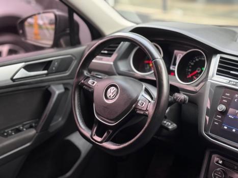 VOLKSWAGEN Tiguan 1.4 250 TSI TOTAL FLEX ALLSPACE TURBO AUTOMÁTICO TIPTRONIC, Foto 9