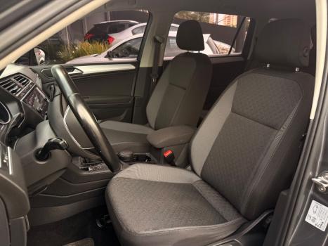 VOLKSWAGEN Tiguan 1.4 250 TSI TOTAL FLEX ALLSPACE TURBO AUTOMÁTICO TIPTRONIC, Foto 13