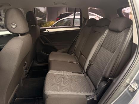 VOLKSWAGEN Tiguan 1.4 250 TSI TOTAL FLEX ALLSPACE TURBO AUTOMÁTICO TIPTRONIC, Foto 14