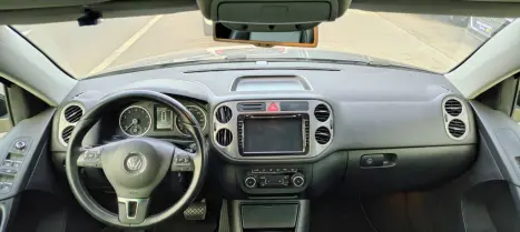 VOLKSWAGEN Tiguan 2.0 16V 4P TSI 4WD TURBO AUTOMÁTICO, Foto 6 VOLKSWAGEN Tiguan 2.0 16V 4P TSI 4WD TURBO AUTOMÁTICO, Foto 6