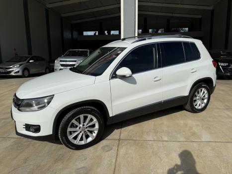 VOLKSWAGEN Tiguan 2.0 16V 4P TSI 4WD TURBO AUTOMÁTICO, Foto 3 VOLKSWAGEN Tiguan 2.0 16V 4P TSI 4WD TURBO AUTOMÁTICO, Foto 3